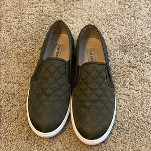 Steven Madden green slip on shoes